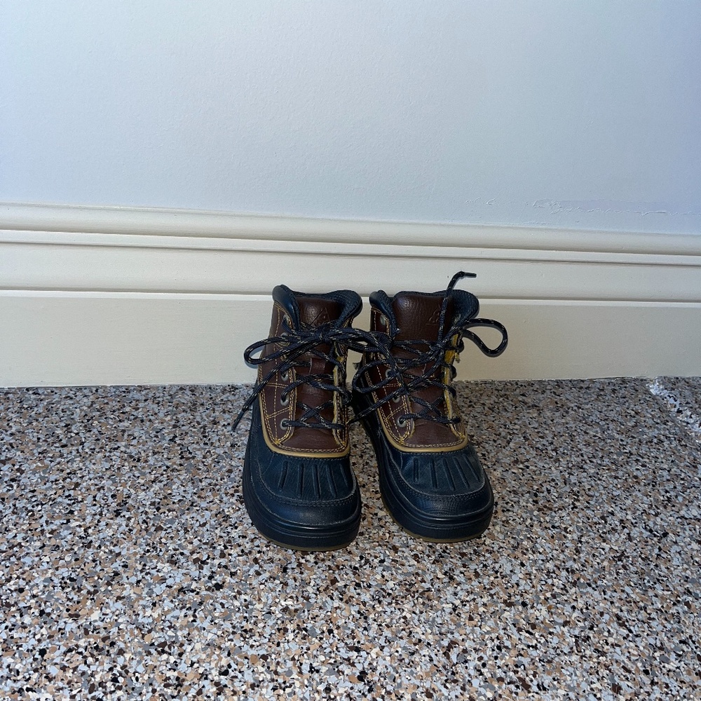 Kids Nike Leather Snow Boots